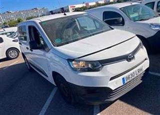 TOYOTA 1.5D 75KW GX SWB (102CV) COMBI - 9630-LRH